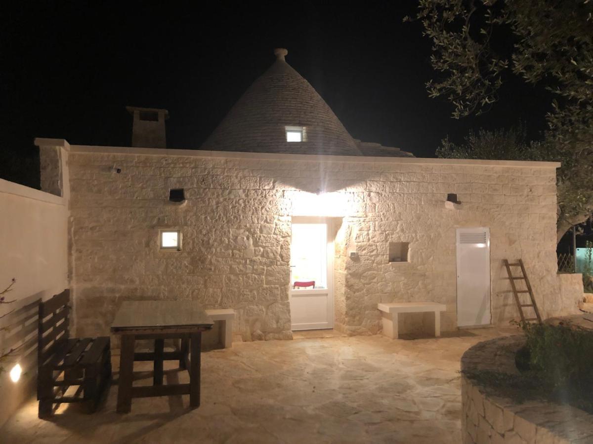 アルベロベッロTrullo Dell' Edera Con Piscina Privataアパートメント エクステリア 写真