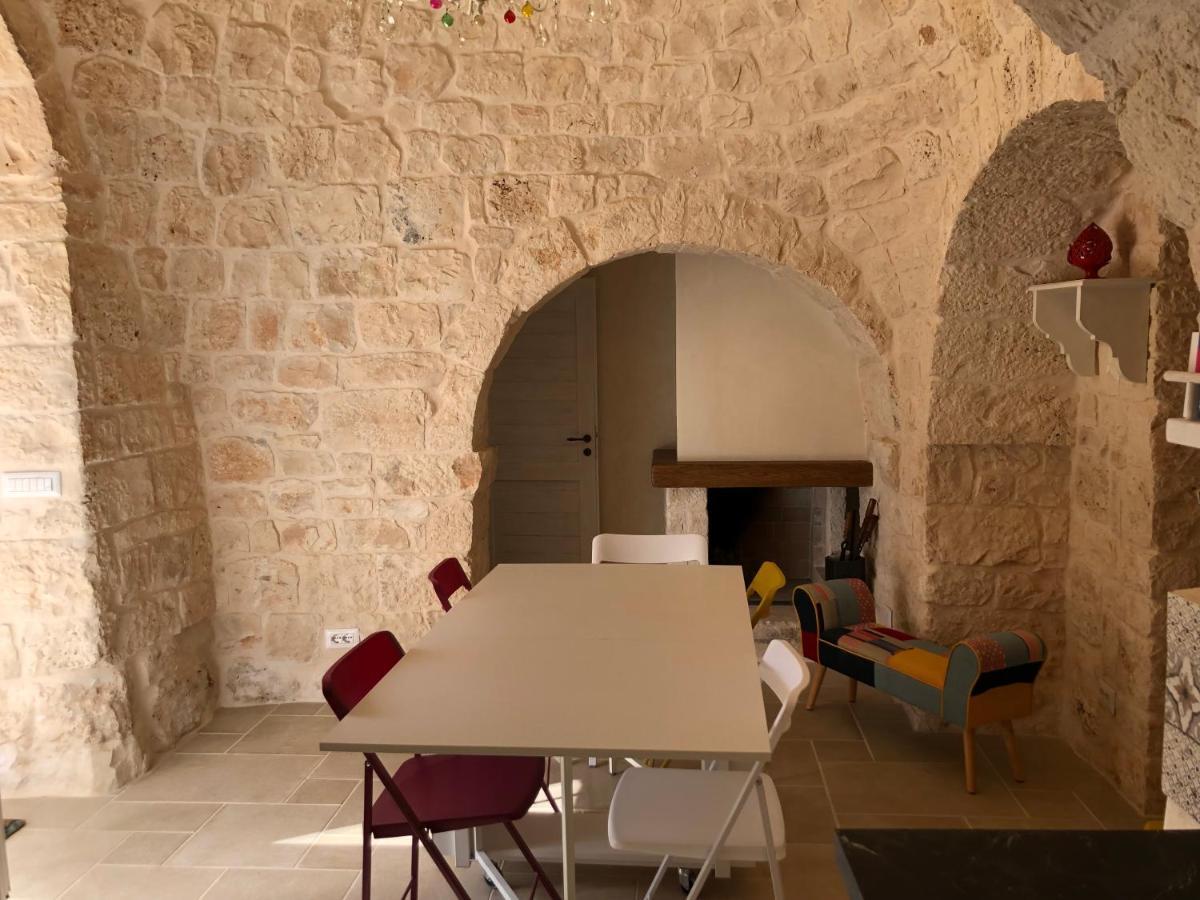 アルベロベッロTrullo Dell' Edera Con Piscina Privataアパートメント エクステリア 写真