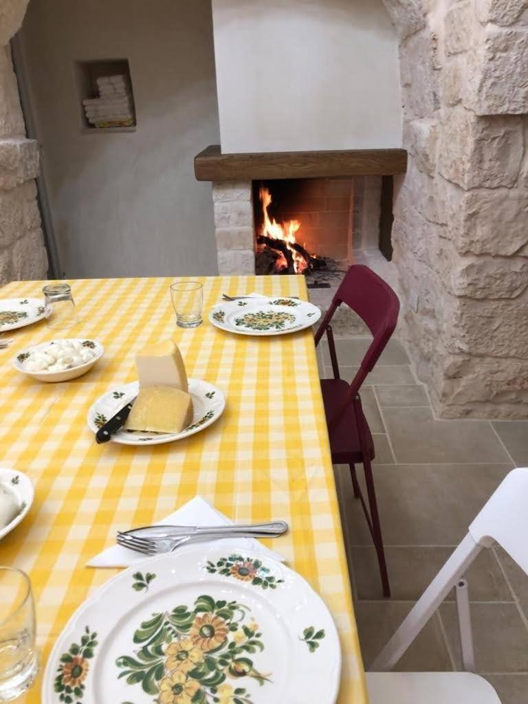 アルベロベッロTrullo Dell' Edera Con Piscina Privataアパートメント エクステリア 写真