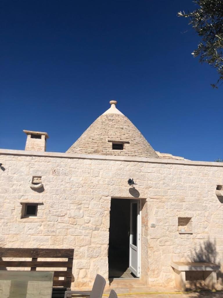 アルベロベッロTrullo Dell' Edera Con Piscina Privataアパートメント エクステリア 写真