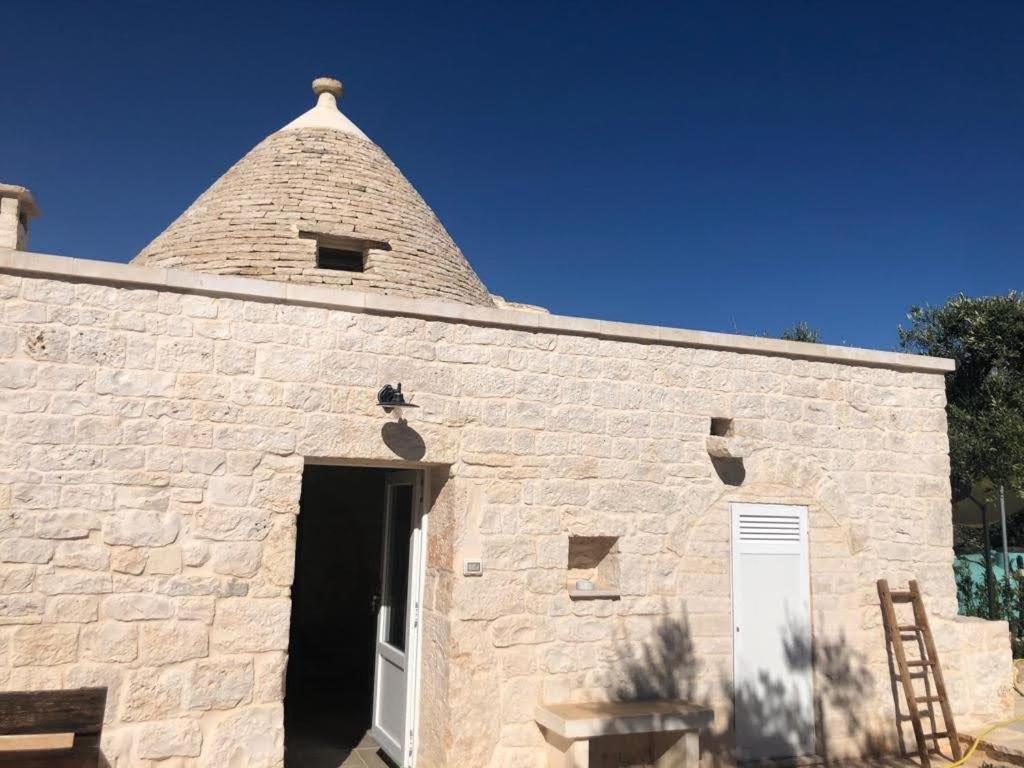 アルベロベッロTrullo Dell' Edera Con Piscina Privataアパートメント エクステリア 写真
