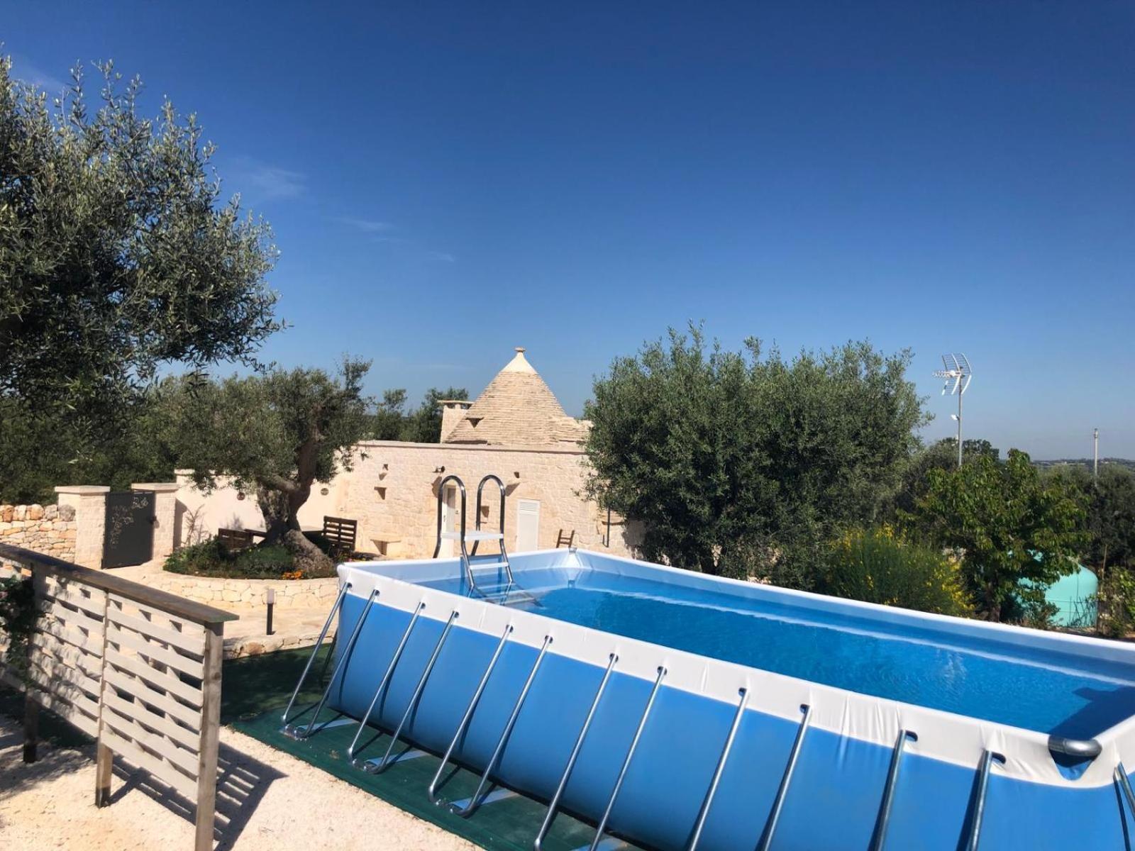 アルベロベッロTrullo Dell' Edera Con Piscina Privataアパートメント エクステリア 写真